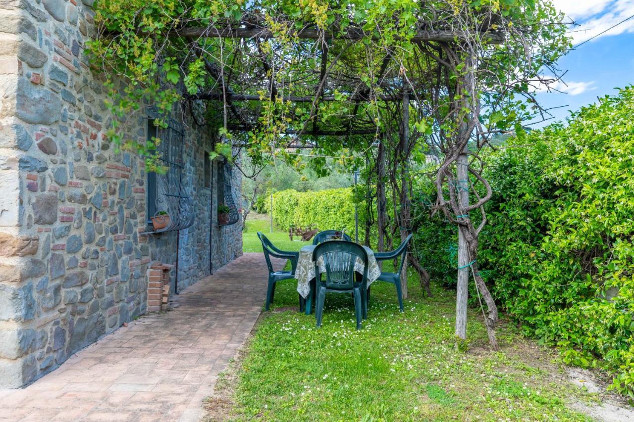 La Casa Medioevale Bed & Breakfast Lamporecchio Luaran gambar